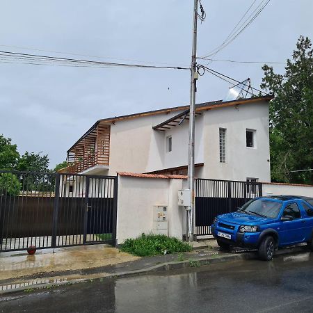 Luca'S Studio 2 ,Close To Therme Bucharest, Airport Otopeni Balotesti Exterior foto