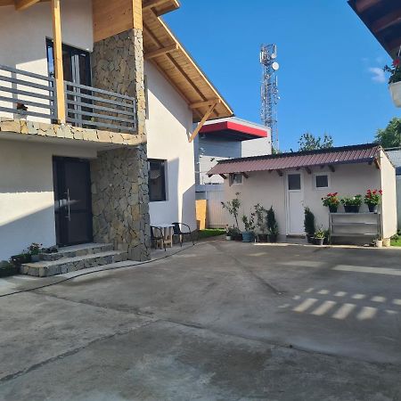 Luca'S Studio 2 ,Close To Therme Bucharest, Airport Otopeni Balotesti Exterior foto